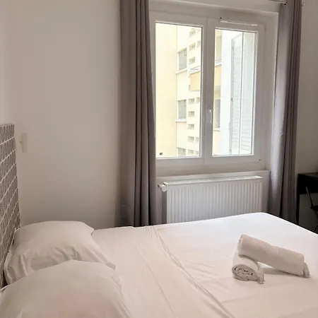 Cosy - Wifi - Tram Au Pied Apartament